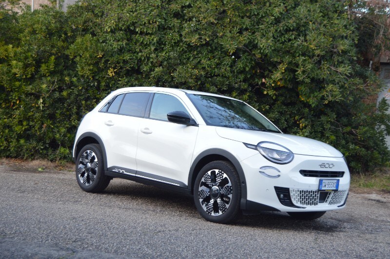 FIAT 600 (2023-->)