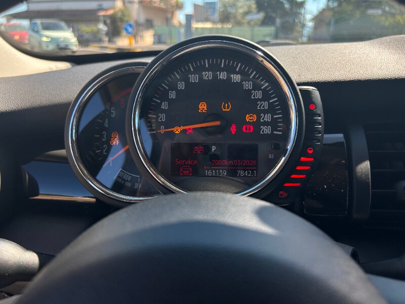 MINI Mini 4ª serie (F56) Mini 1.5 Cooper D Hype